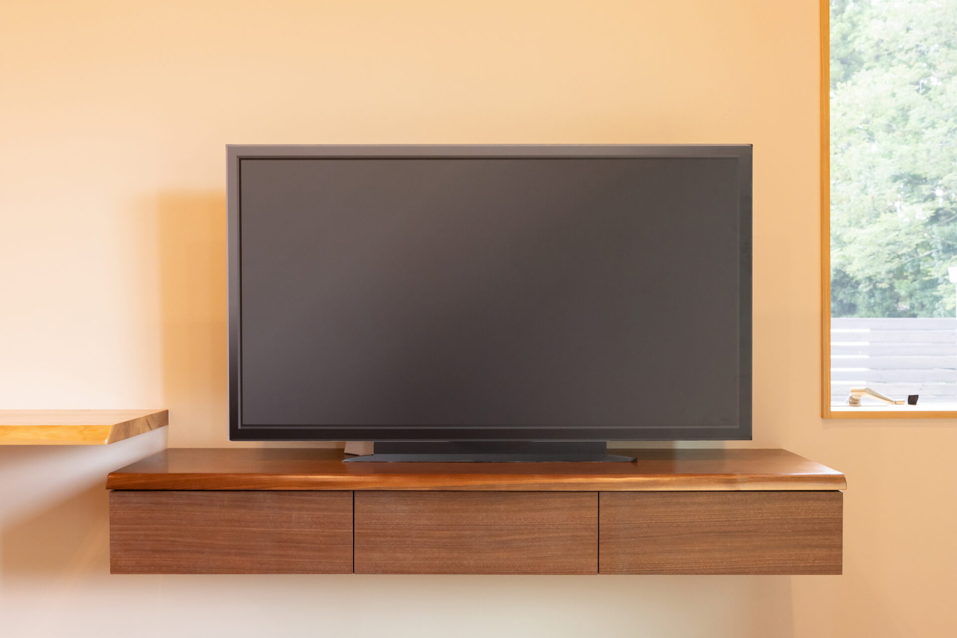 テレビボード